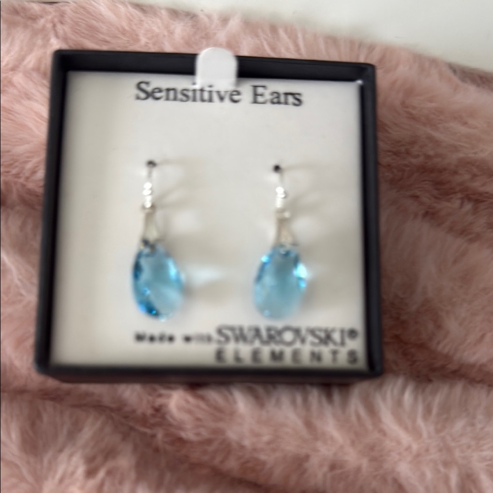 Swarovski Elements Blue Teardrop Earrings – For Sensitive Ears